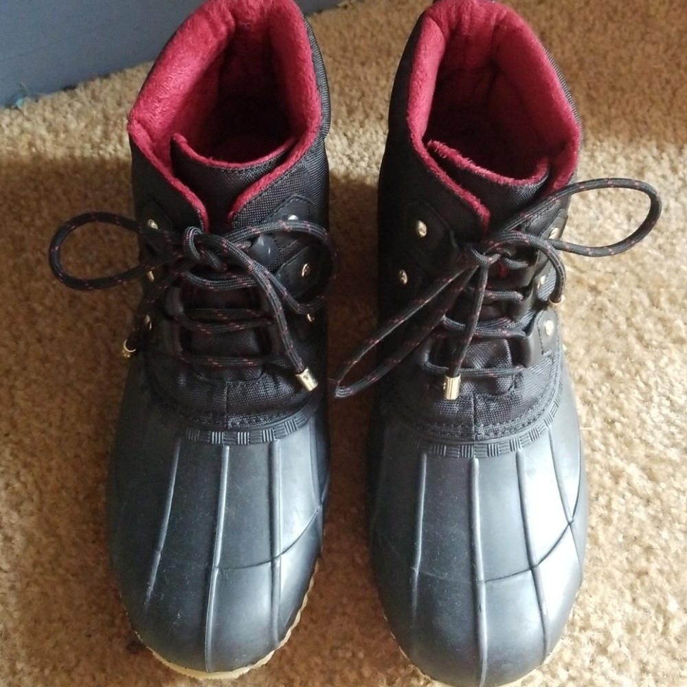 Duck boots